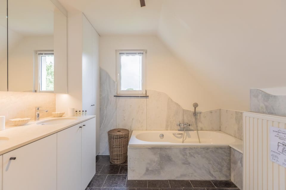 Bathroom, Photo of the whole room, Bath