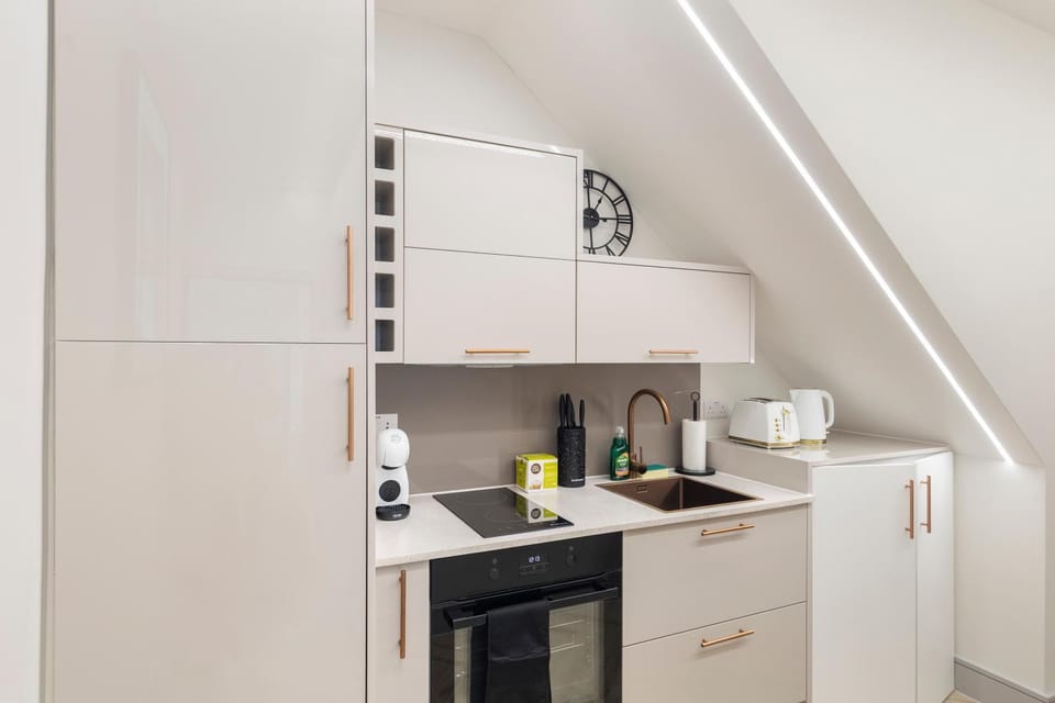 Hendon Studio At Tube Station Apartment in London