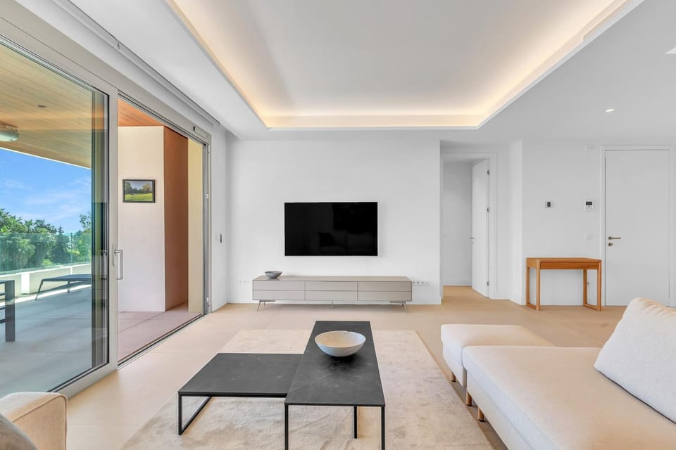 Benalus II Luxury Apartment by Finest Rentals Apartment in Marbella