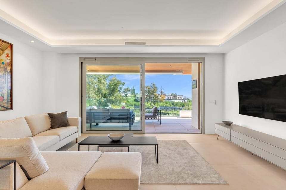 Benalus II Luxury Apartment by Finest Rentals Apartment in Marbella
