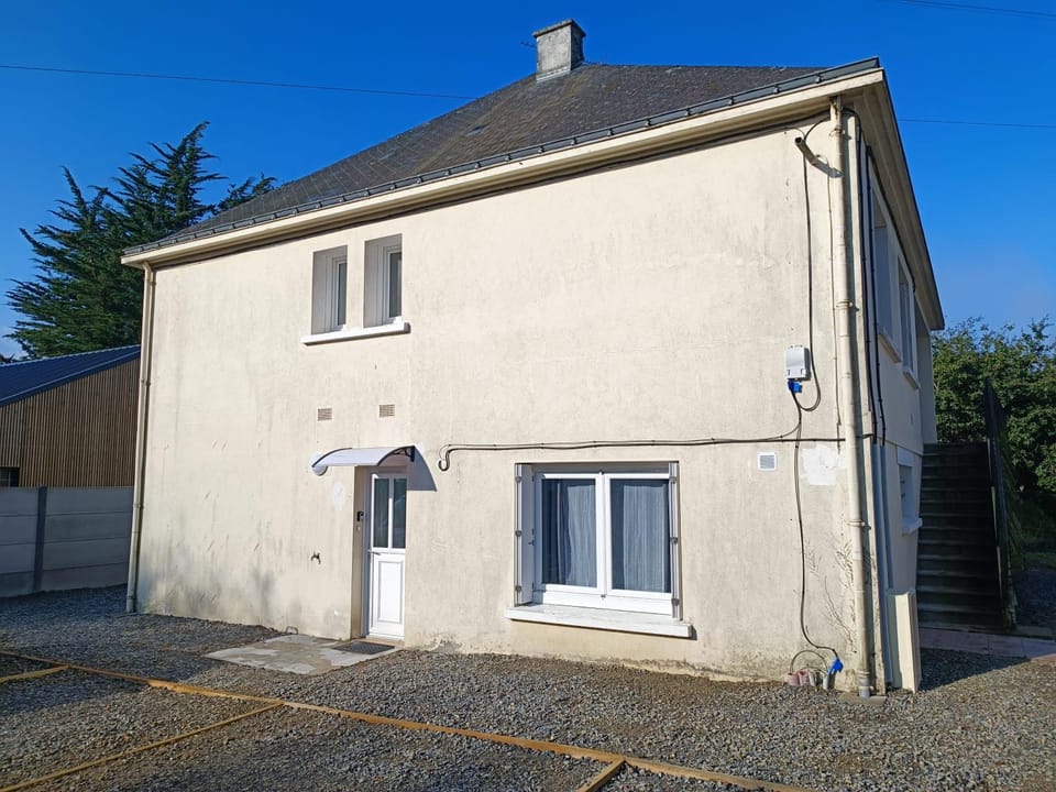 Property building, Day