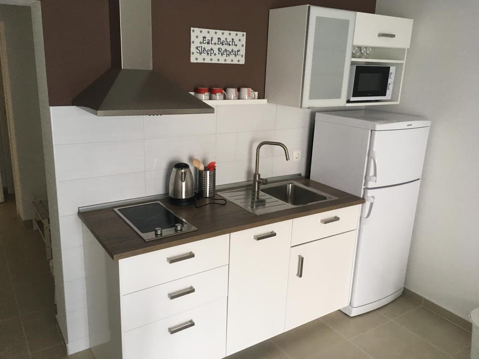 Kitchen or kitchenette, Living room, Dining area