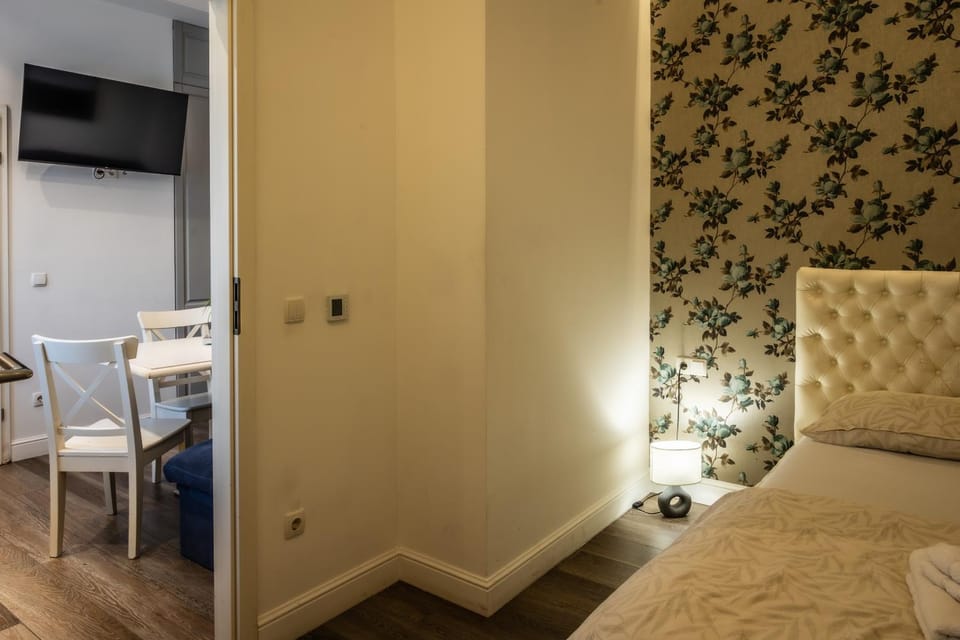 TV and multimedia, Bedroom