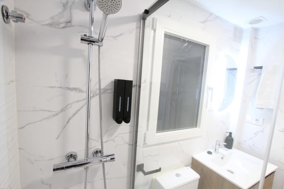 Shower, Bathroom