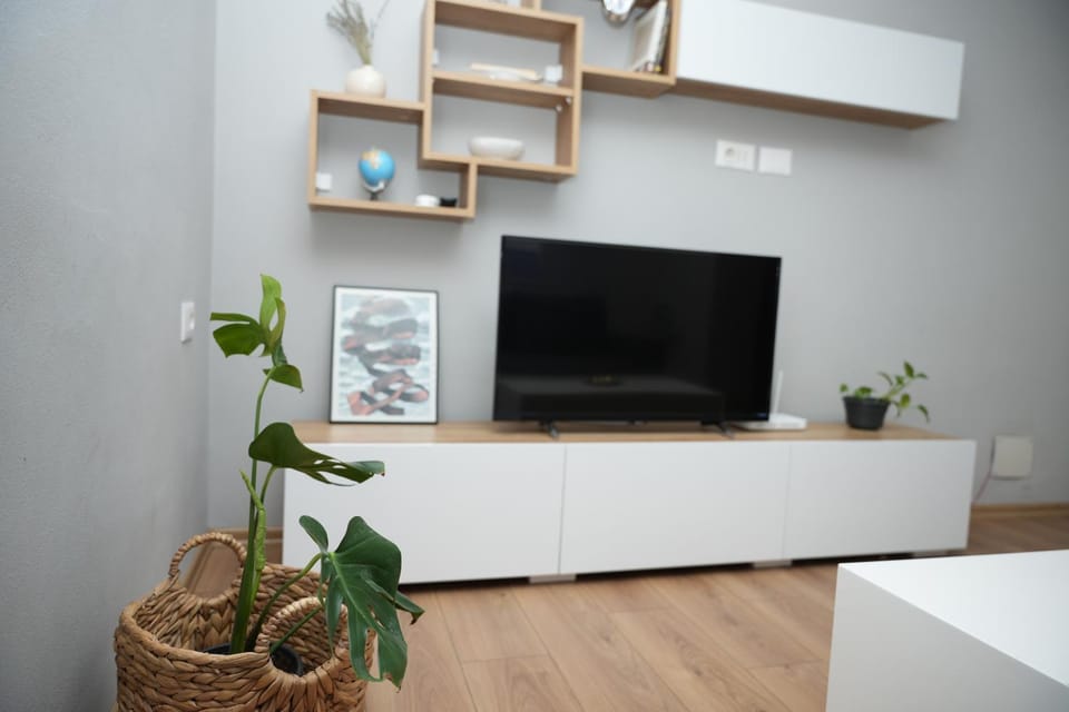 Communal lounge/ TV room, Evening entertainment