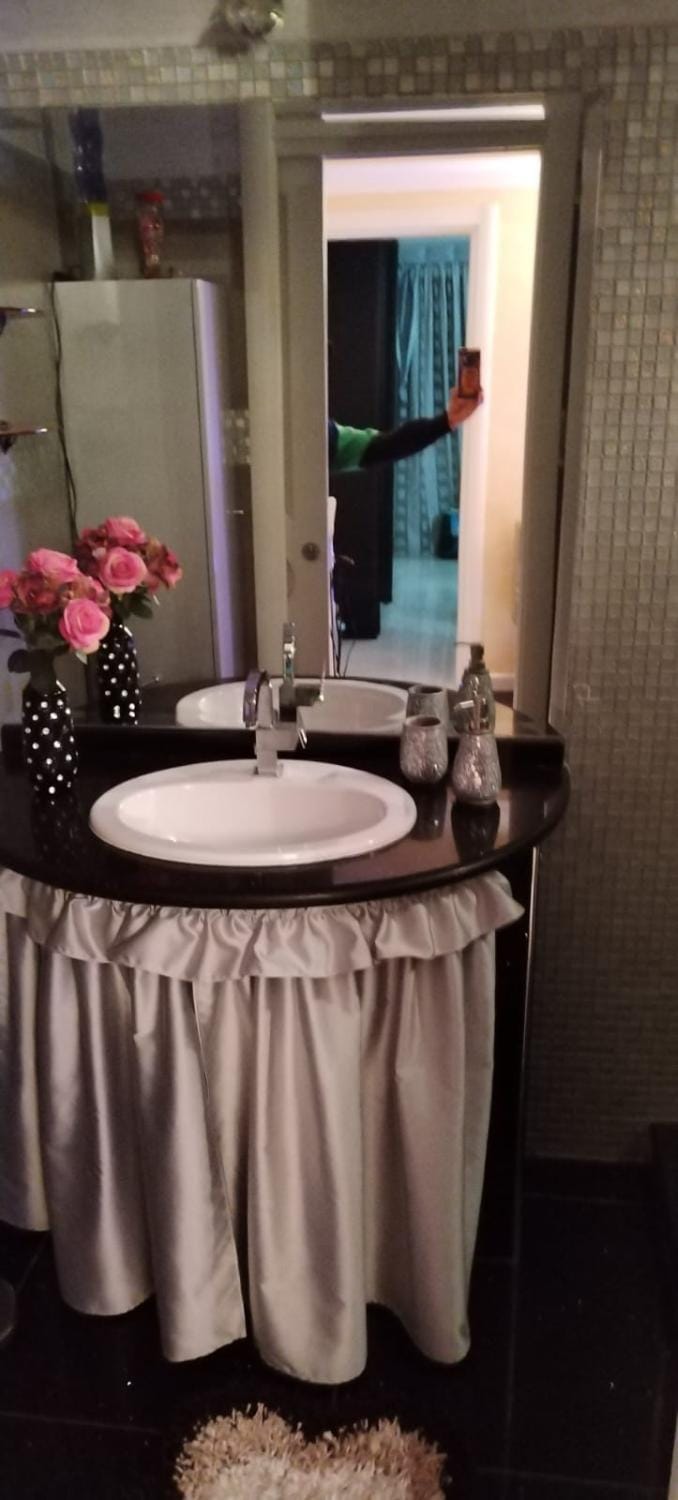 Shower, Toilet, Bathroom, Bath, bidet