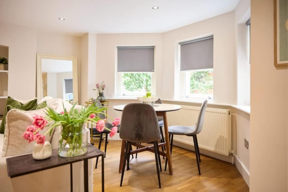 Stylish Urban Retreat Apartment in London Borough of Hackney