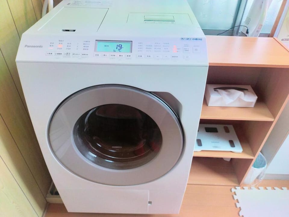 Area and facilities, laundry, washing machine, dryer