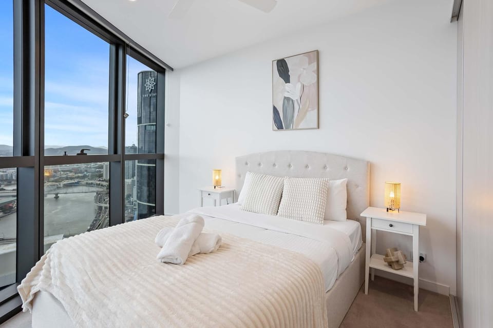 Iconic Views Queen's Wharf 2BR by Casino and South Bank Apartment in Brisbane City