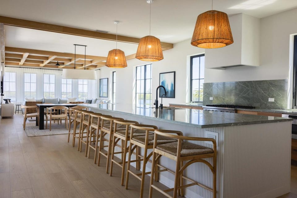 Waterfront Luxury Home - Tidelands House House in Stock Island