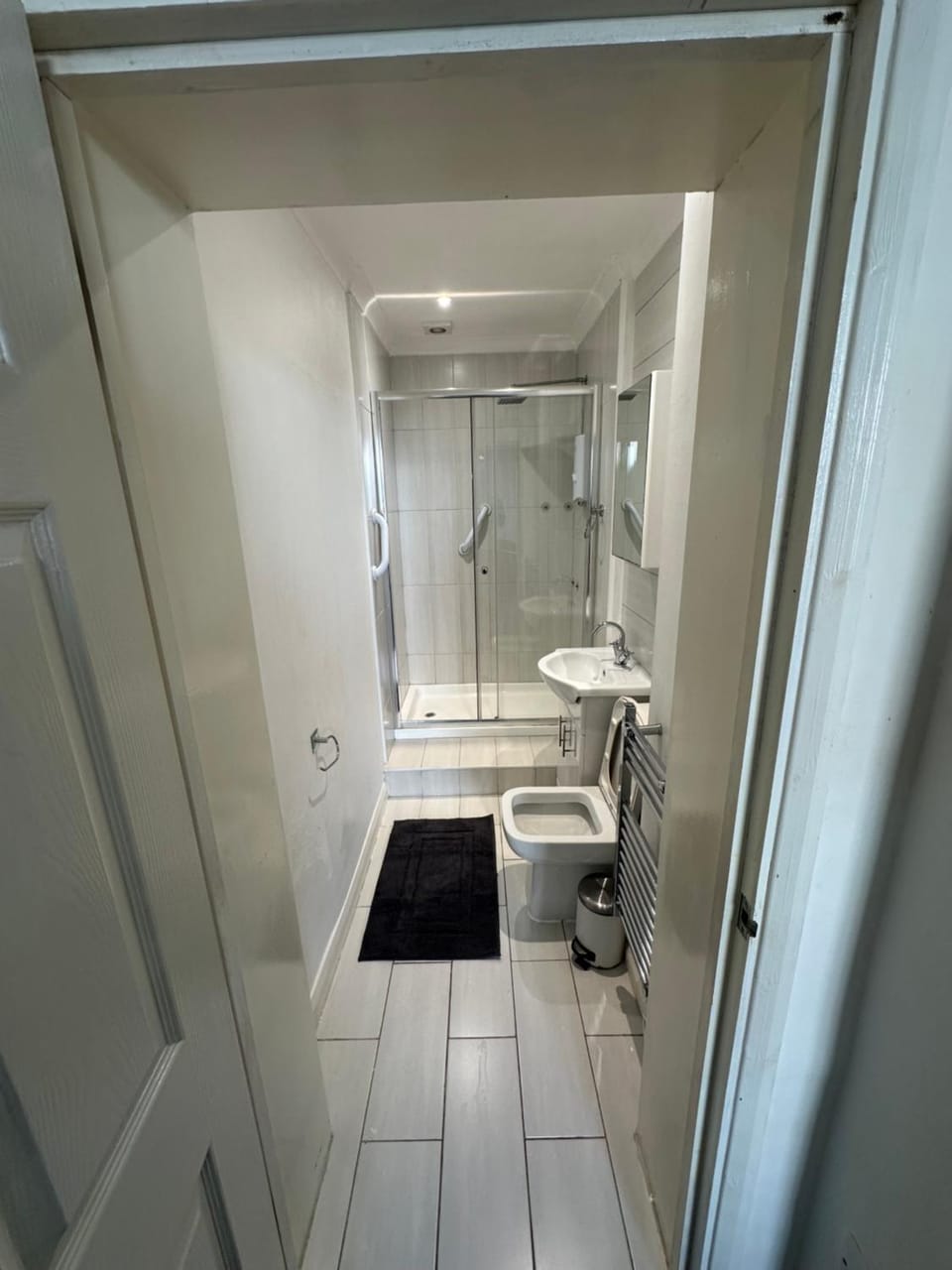 Keedwell Studio Apartments Bed and Breakfast in Bognor Regis