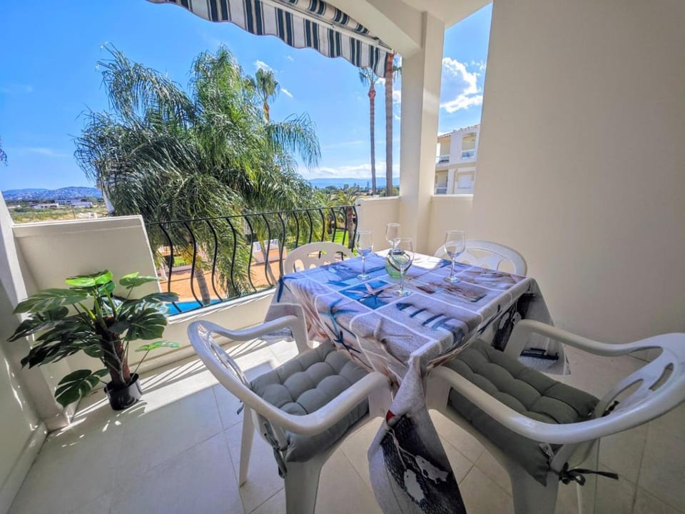 View (from property/room), Balcony/Terrace, Garden view, Mountain view