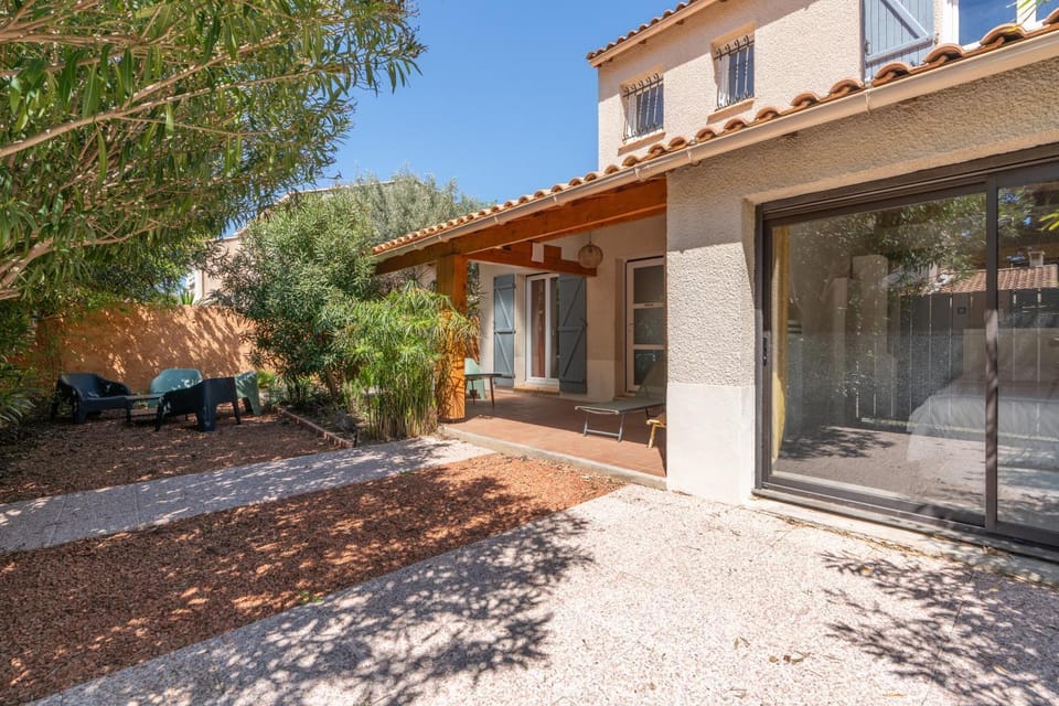 Property building, Garden