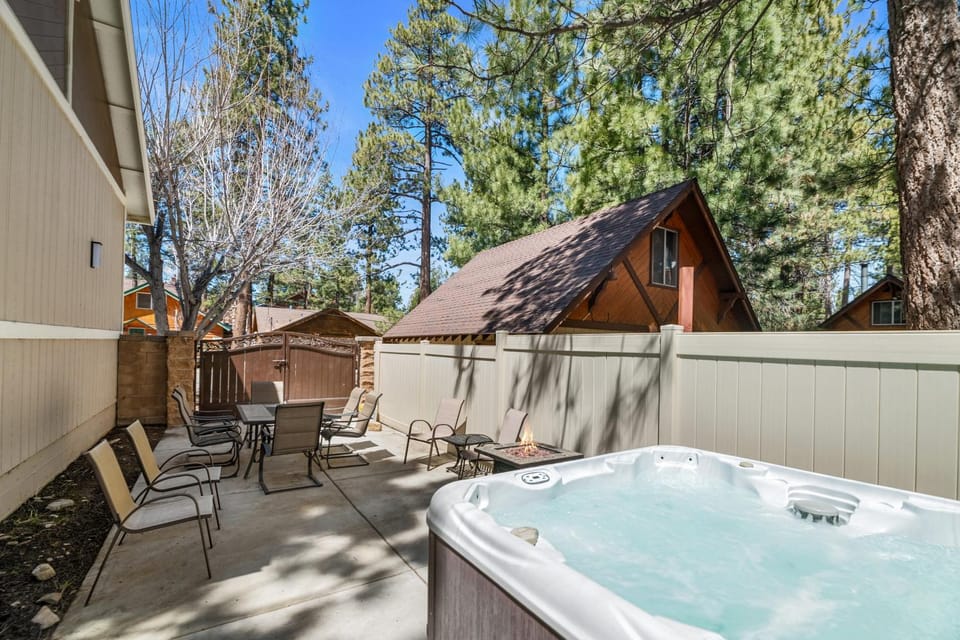 Hot Tub, Balcony/Terrace