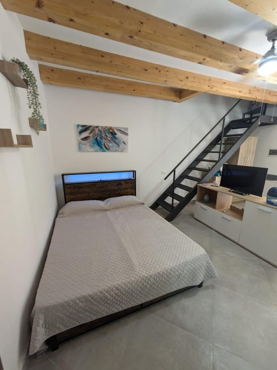 Bed, Bedroom