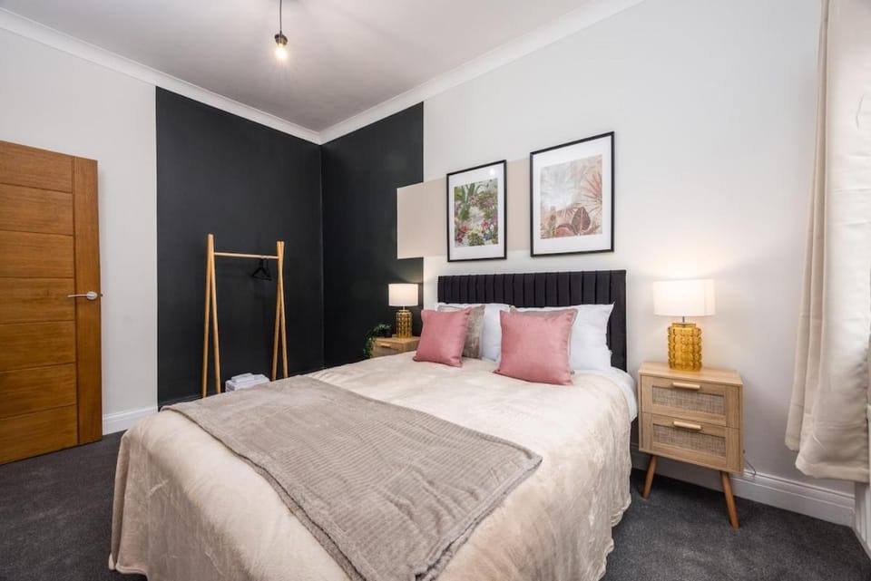 Stylish 3BR Home near Hospital and Auckland Castle House in England