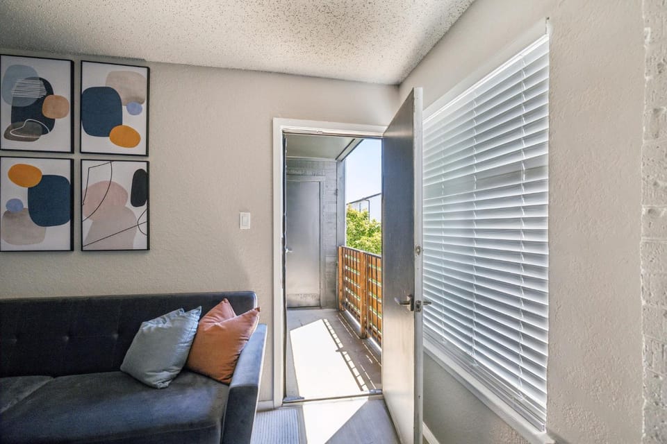 The Landry 255 Spacious and Cozy 1 Bedroom 1bth Apartment in Arlington