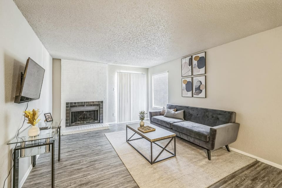 The Landry 276 Spacious and Cozy 2 Bedroom 1bth Apartment in Arlington