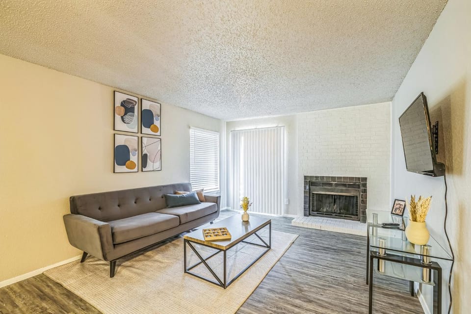 The Landry 279 Spacious and Cozy 2 Bedroom 1bth Apartment in Arlington