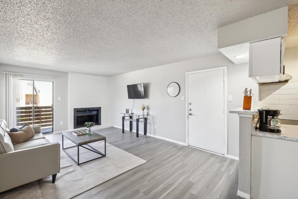 The Landry 283 Spacious and Cozy 2 Bedroom 1bth Apartment in Arlington