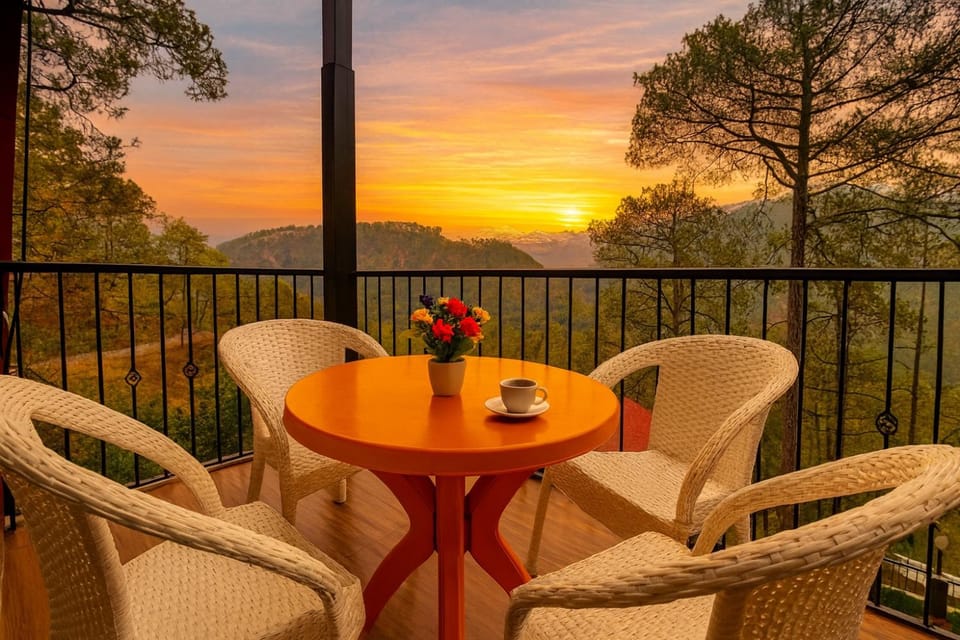 View (from property/room), Mountain view, Sunrise