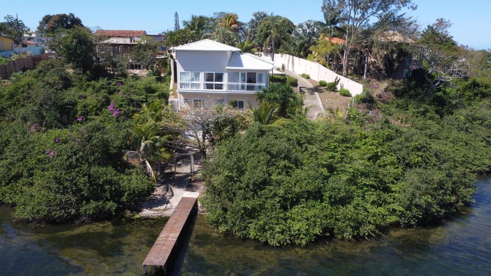 Property building, Day, Natural landscape, Bird's eye view, Lake view