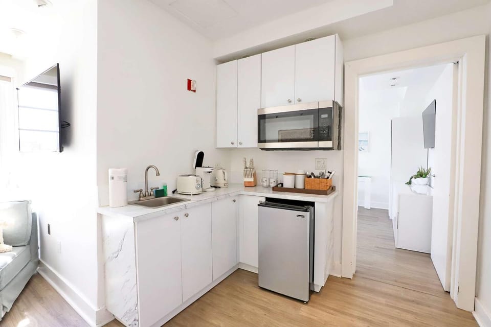 Coffee/tea facilities, Kitchen or kitchenette, minibar