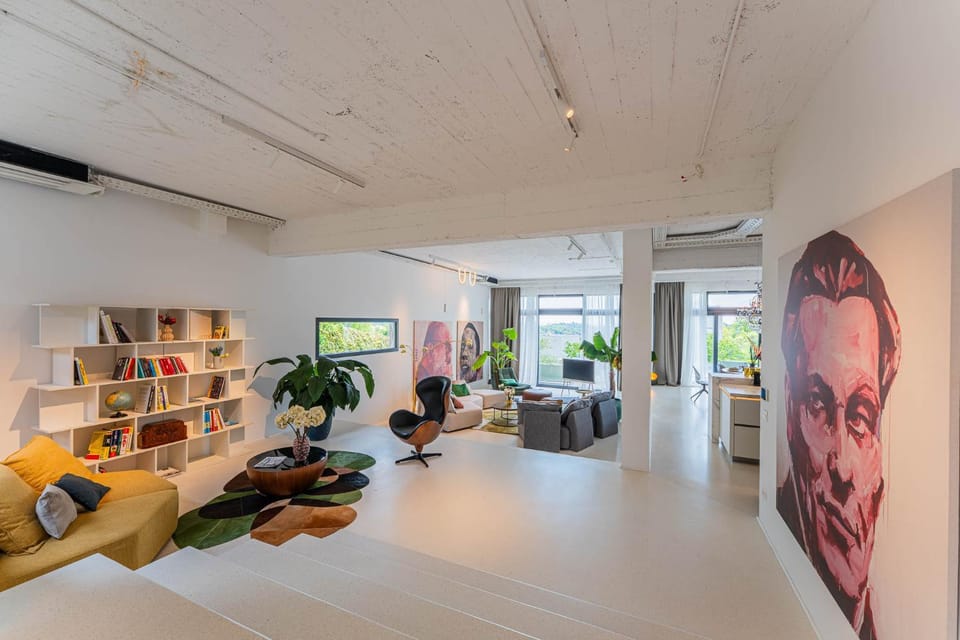 Property building, Living room, Decorative detail, Seating area, Dining area, Family, heating, internet, air conditioner