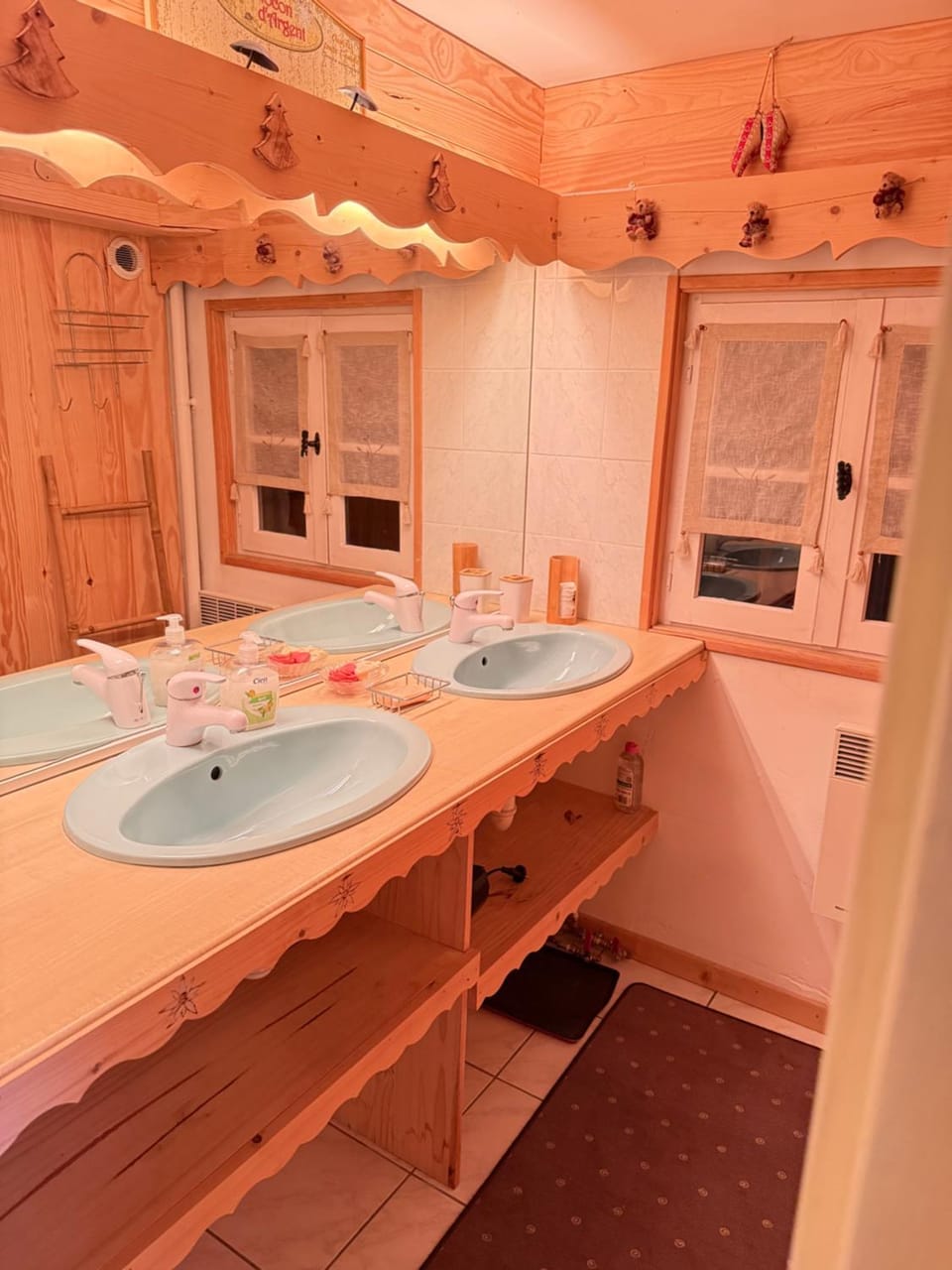 Appartement dans Chalet avec Jardin Apartment in Barcelonnette