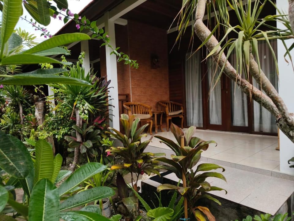 Kubu Semer Badung Bed and Breakfast in Nusapenida