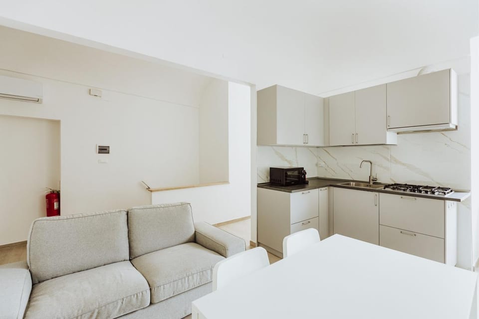 Kitchen or kitchenette, Living room, Seating area, Dining area, kitchen, air conditioner