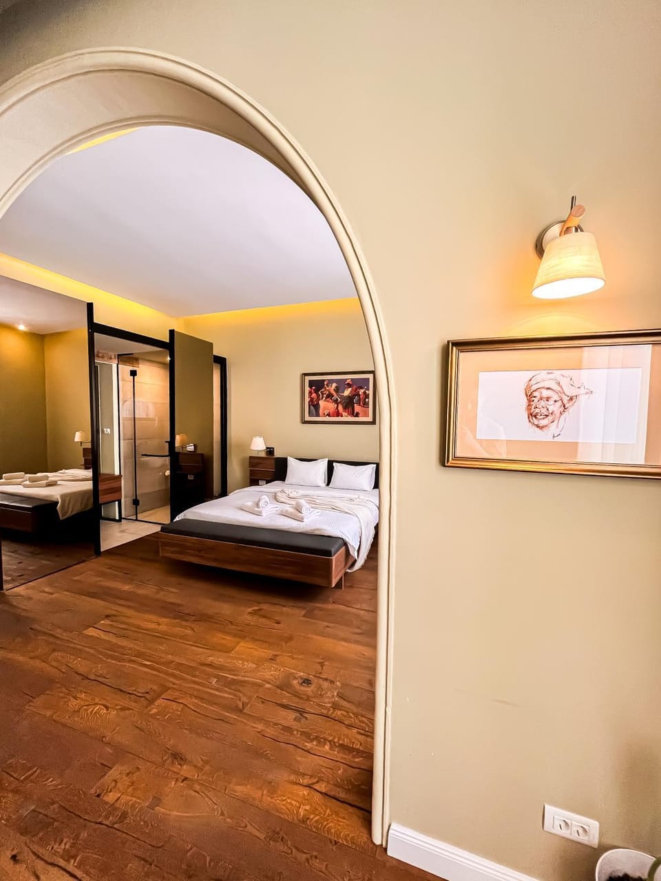 Bed, Photo of the whole room, Bedroom
