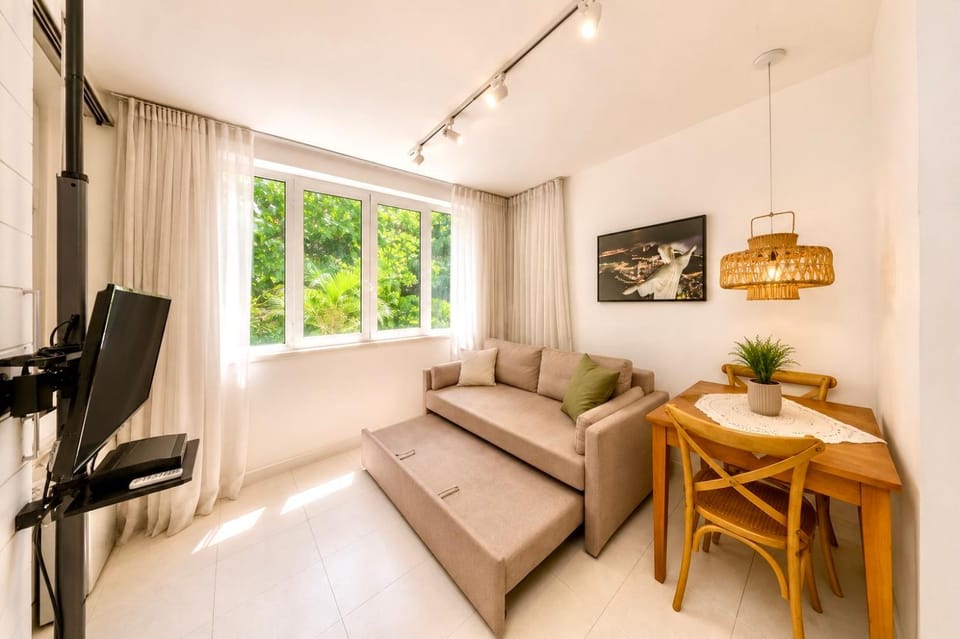301 Leblon Apartment in Rio de Janeiro