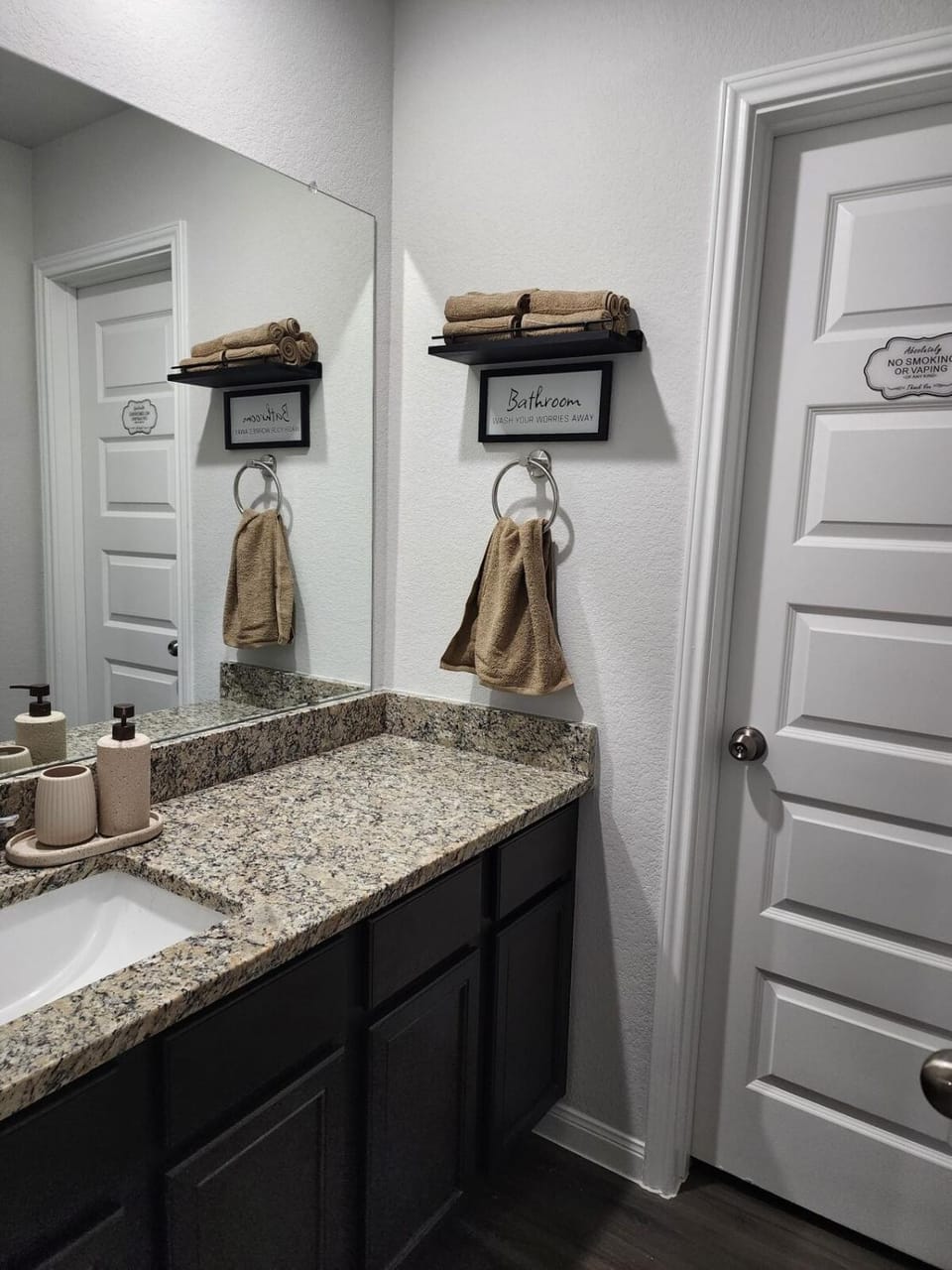 Bathroom, towels