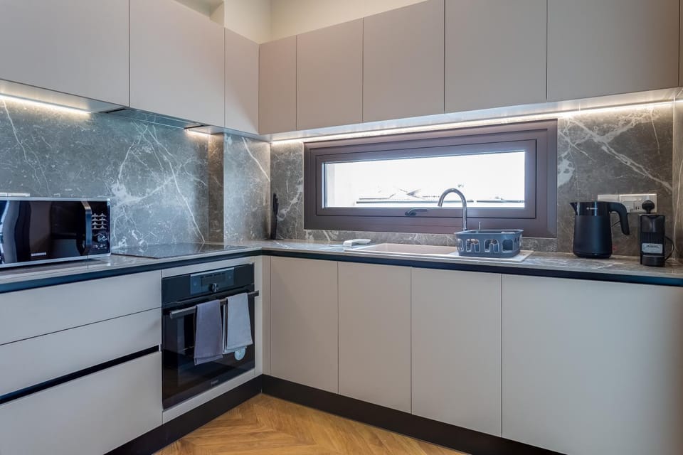 Coffee/tea facilities, Kitchen or kitchenette, oven, toaster