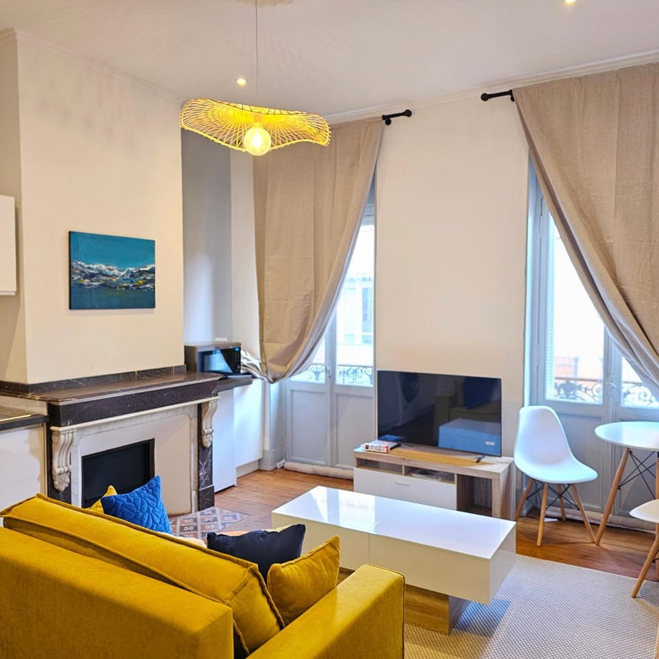 Appartement de charme Proche Matabiau capitole très calme Apartment in Toulouse