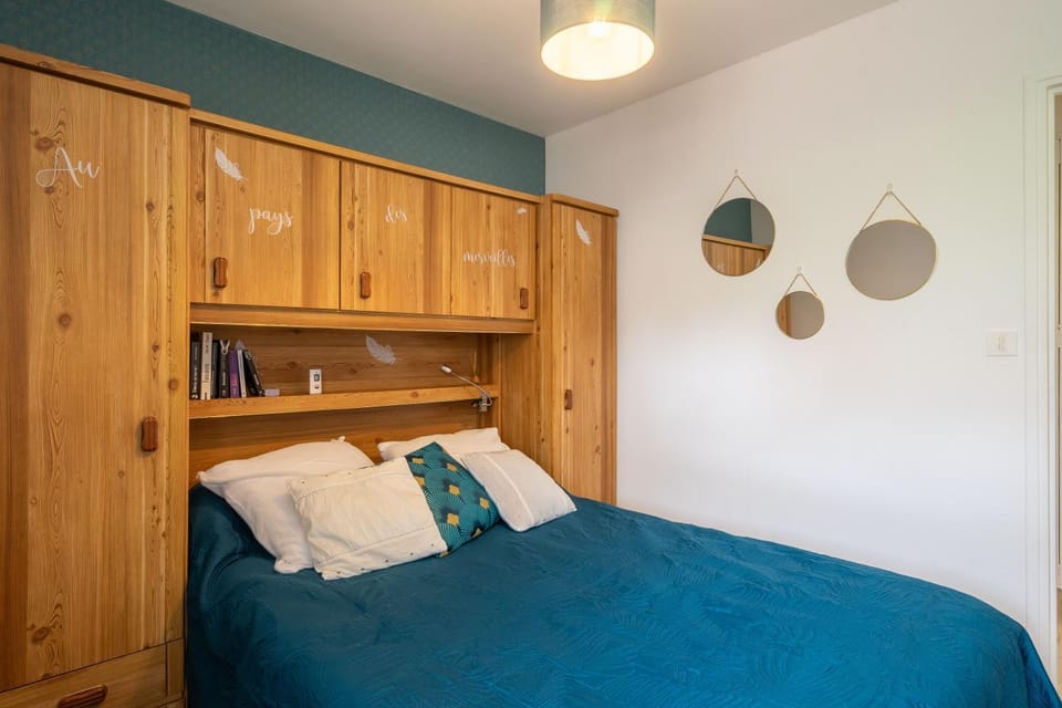 Living room, Bedroom