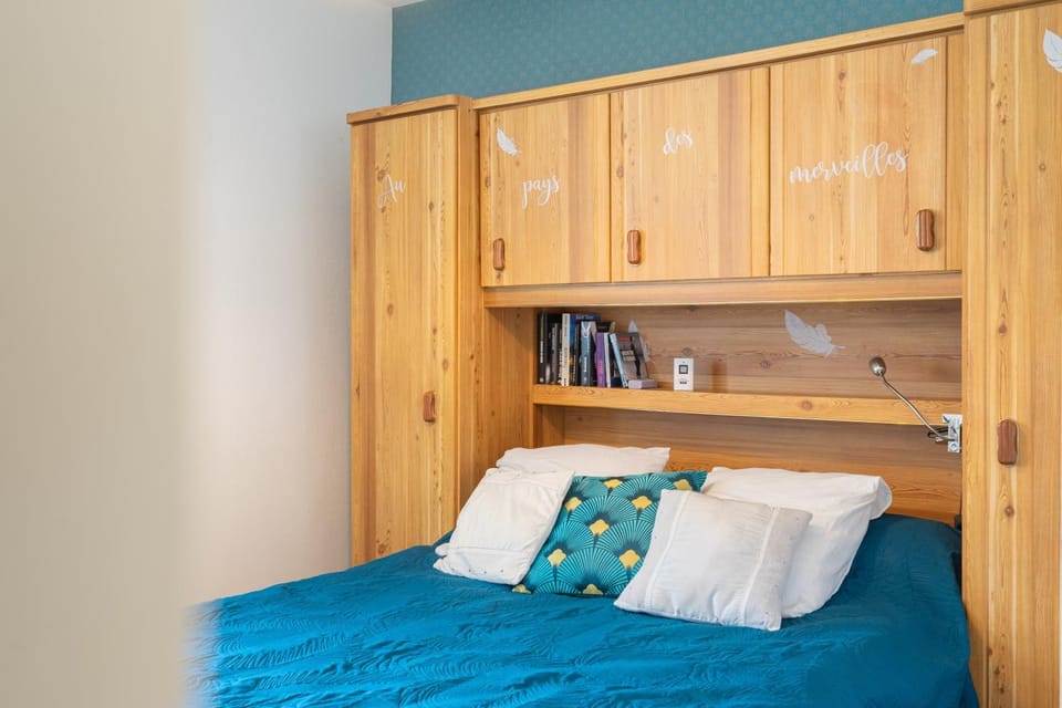 Living room, Bedroom