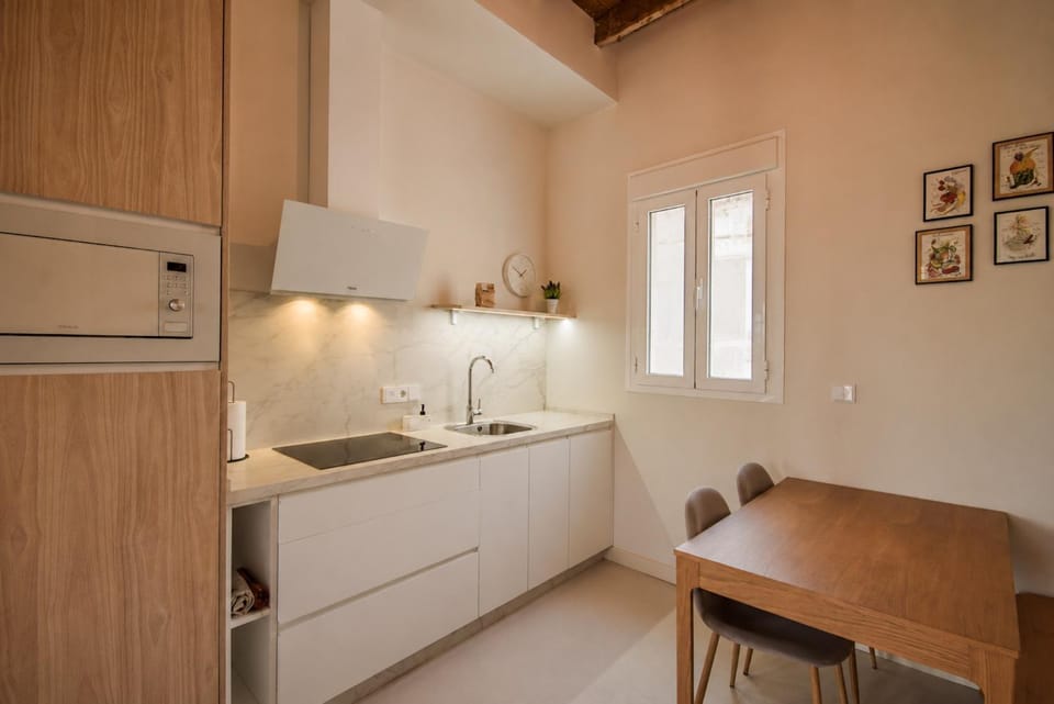Kitchen or kitchenette, stove