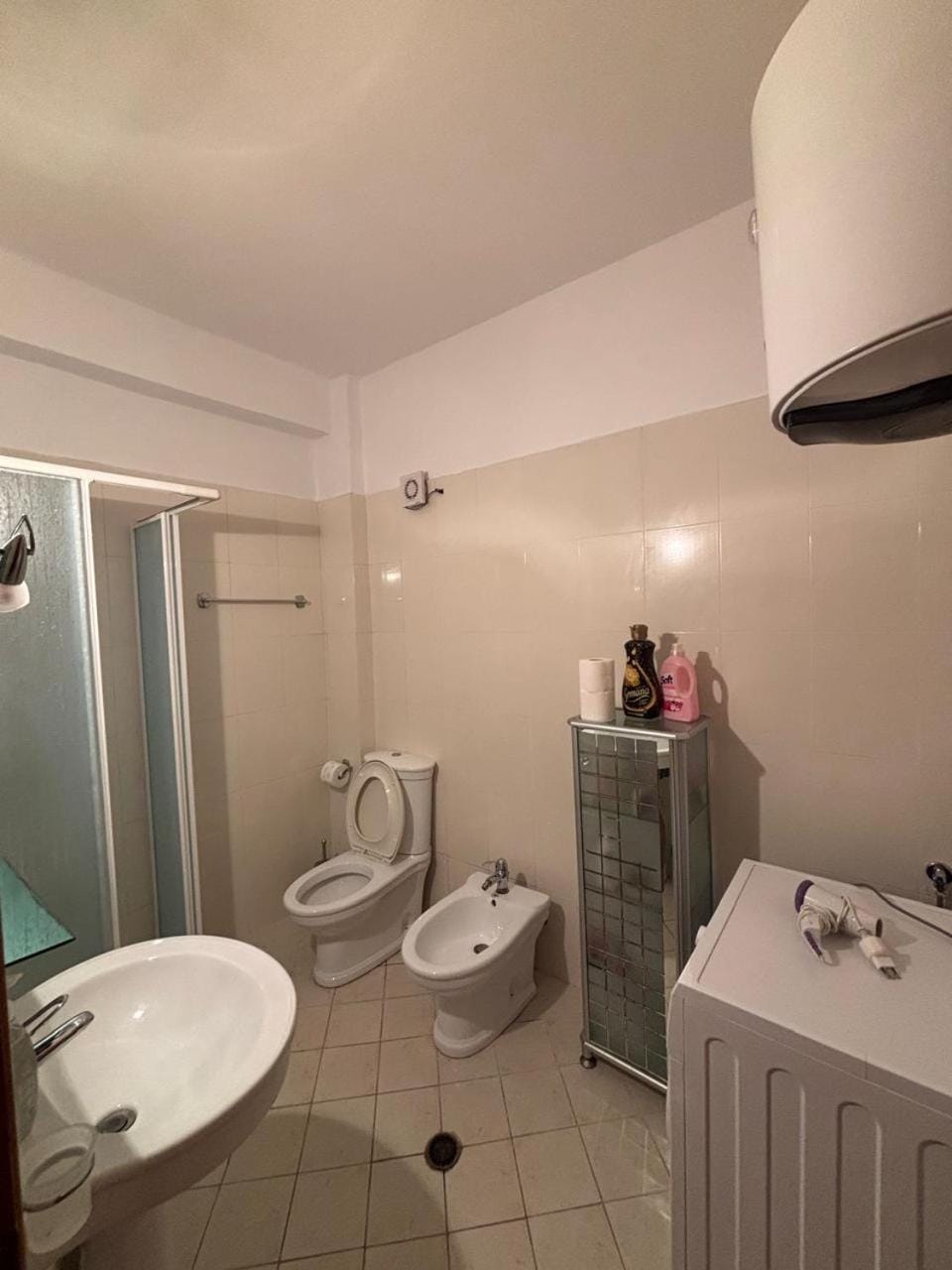 Shower, Bathroom, bidet, washing machine
