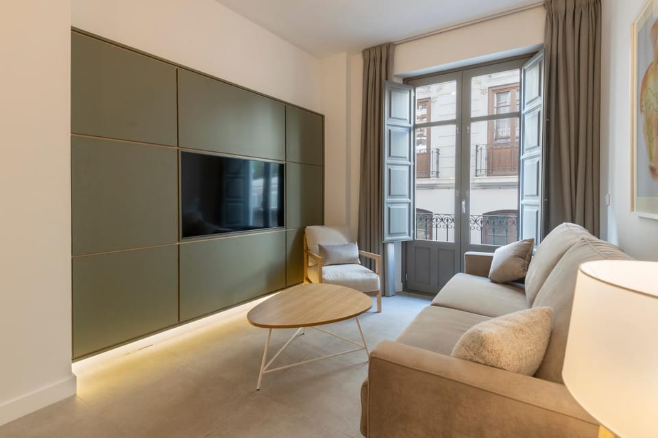 TV and multimedia, Living room, Seating area