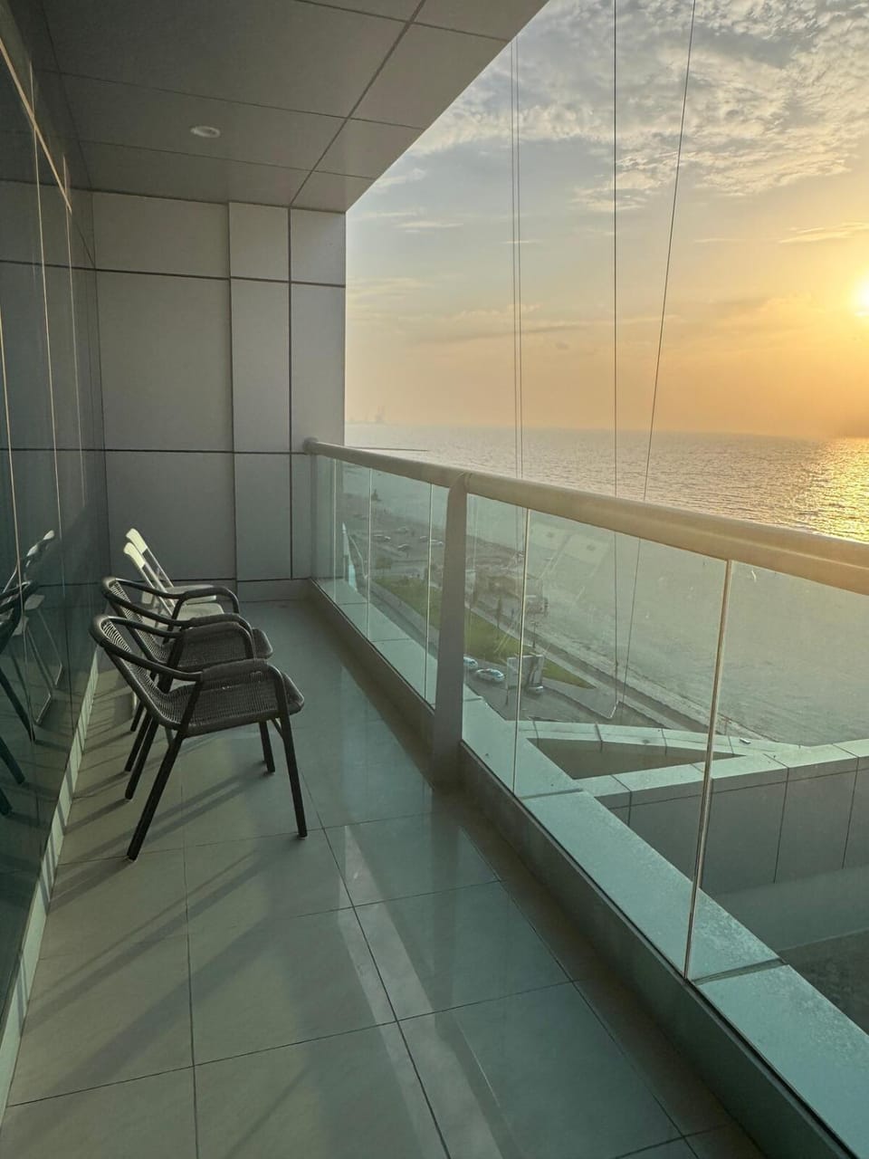 Luxury Sea View Apartment, Sunset Views Apartment in Ajman