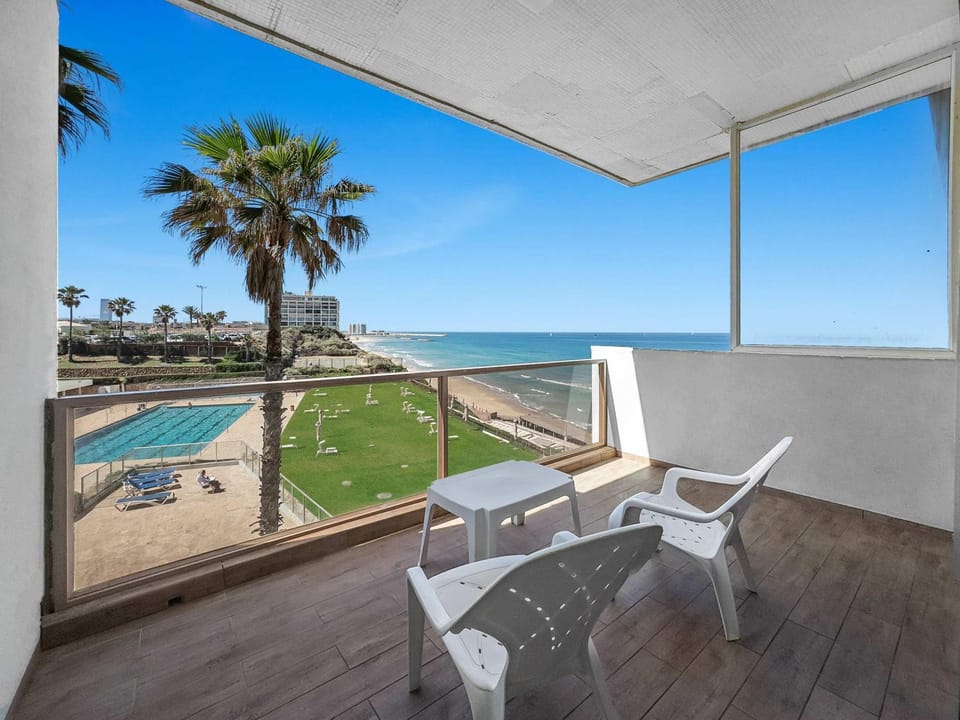 The Sharon Seaside Retreat Inn in Herzliya