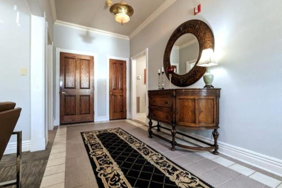 Ground Floor Villa at Sweet Spring Apartment in Eureka Springs