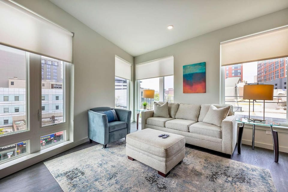 Luxury Private Apt with Pool Apartment in White Plains