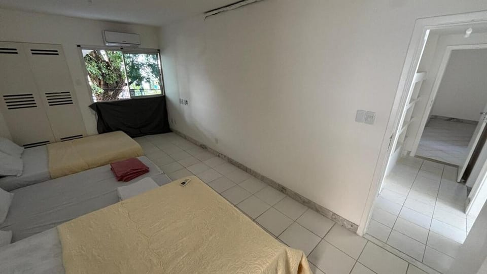 Enorme Apartamento 3 Quartos Barra Graça Perto da Praia do Porto da Barra Apartment in Salvador