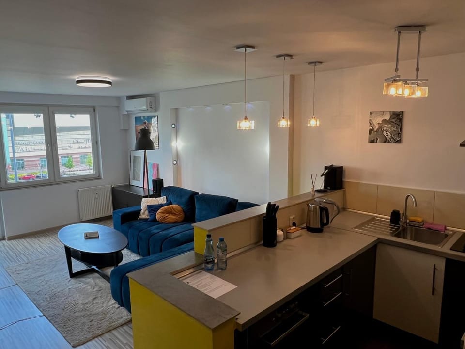 Kitchen or kitchenette, Living room, microwave, oven, stove, kitchen