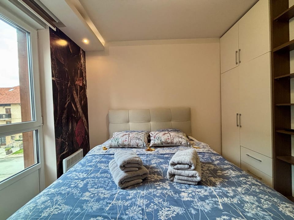 Bed, Photo of the whole room, Bedroom, towels, wardrobe