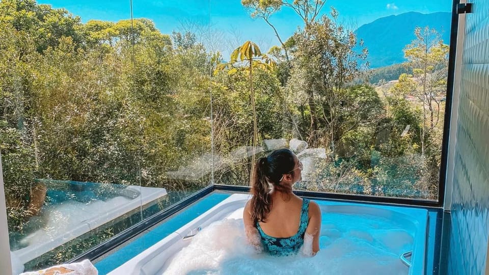 Hot Tub, Mountain view