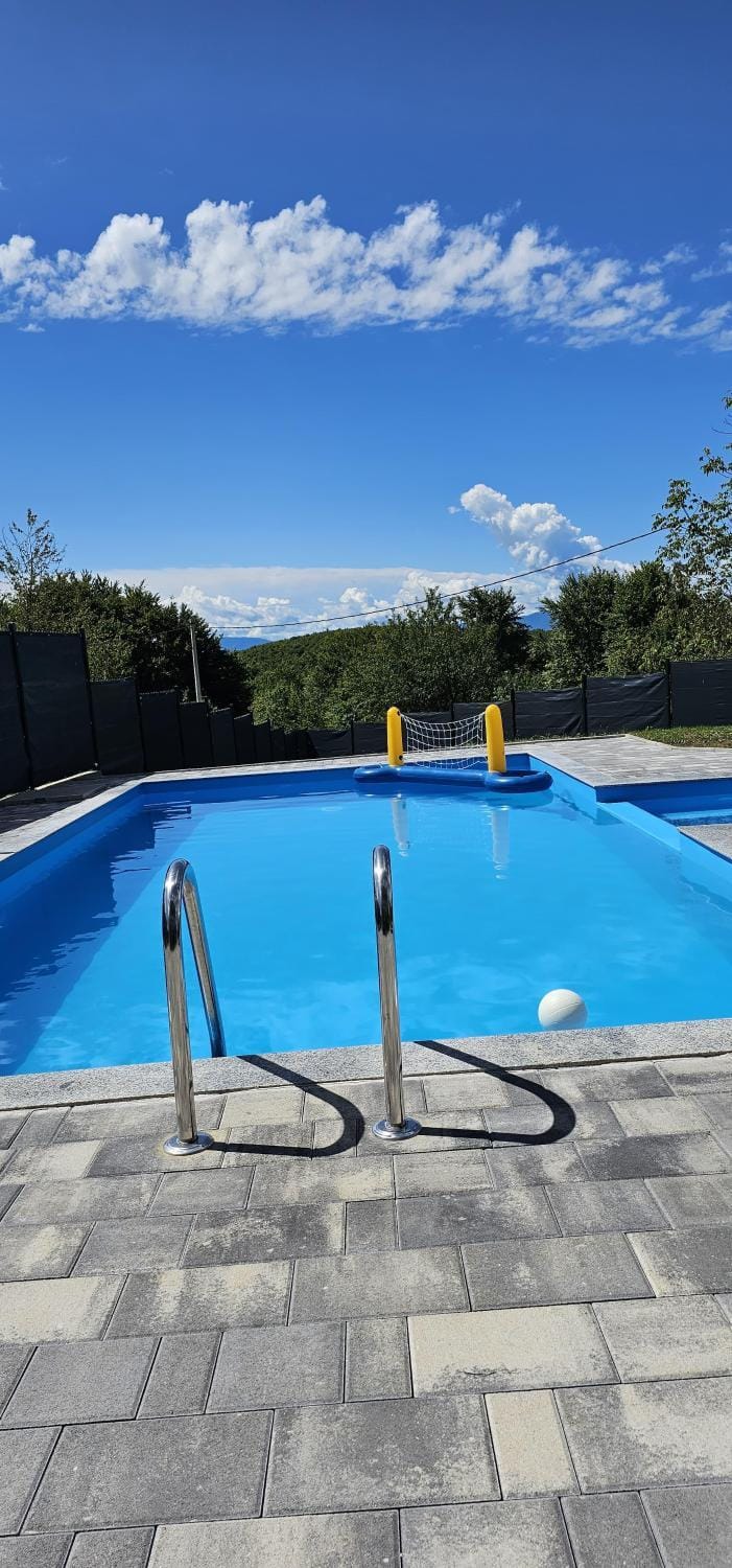 Day, Natural landscape, Pool view, Swimming pool